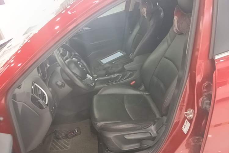 Used Mazda 3 Axela 2016 Sedan 1.5L Automatic Luxury Model Left Front Seat