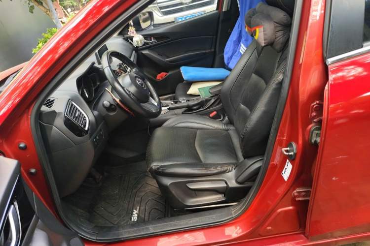 Used Mazda 3 Axela 2016 Sedan 2.0L Automatic Sport Model Left Front Seat