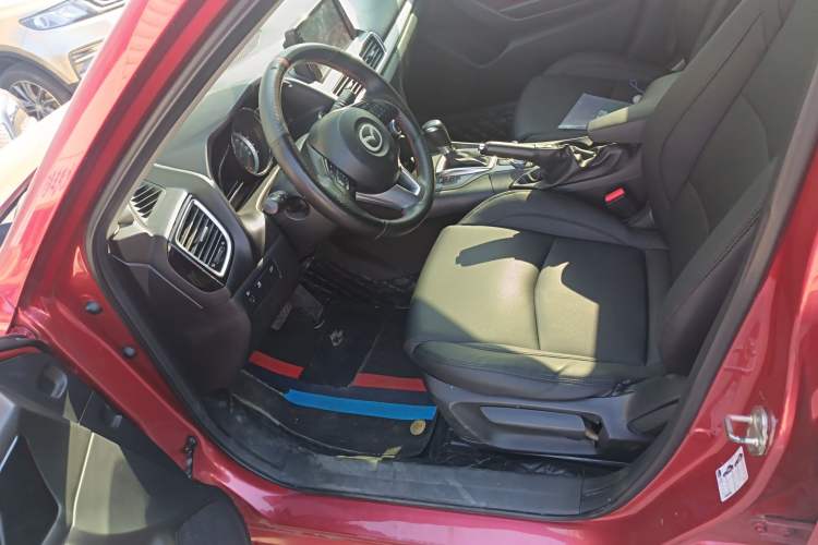 Used Mazda 3 Axela 2016 Sedan 1.5L Automatic Comfort Model Left Front Seat