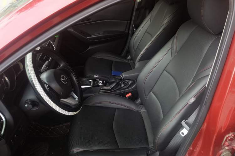 Used Mazda 3 Axela 2016 Sedan 1.5L Automatic Luxury Model Left Front Seat