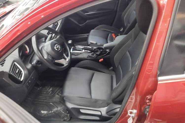 Used Mazda 3 Axela 2016 Sedan 1.5L Automatic Luxury Model Left Front Seat