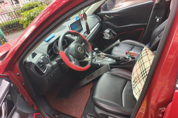 Used Mazda 3 Axela 2016 Sedan 1.5L Automatic Comfort Model Left Front Seat