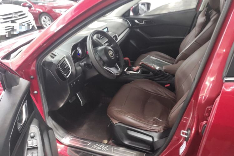 Used Mazda 3 Axela 2016 Sedan 1.5L Automatic Comfort Model Left Front Seat