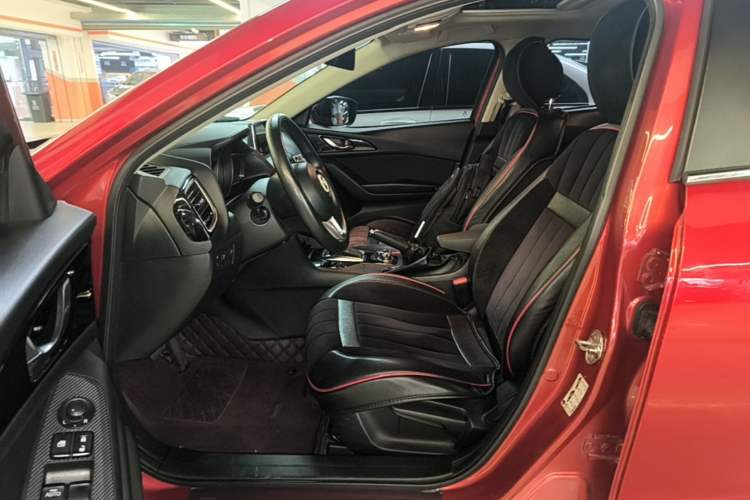 Used Mazda 3 Axela 2016 Sedan 1.5L Automatic Luxury Model Left Front Seat
