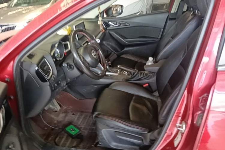 Used Mazda 3 Axela 2016 Sedan 1.5L Automatic Comfort Model Left Front Seat