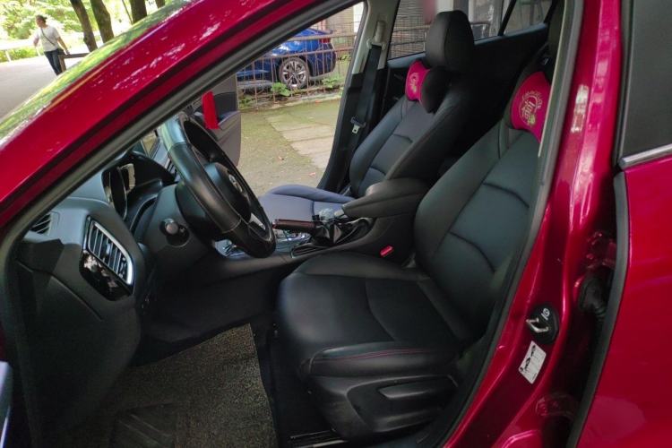 Used Mazda 3 Axela 2016 Sedan 1.5L Automatic Comfort Model Left Front Seat