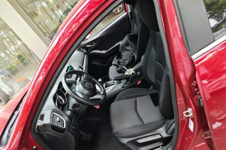 Used Mazda 3 Axela 2016 Sedan 1.5L Automatic Comfort Model Left Front Seat