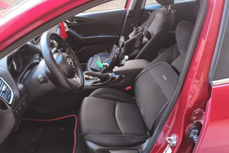 Used Mazda 3 Axela 2016 Sedan 1.5L Automatic Comfort Model Left Front Seat