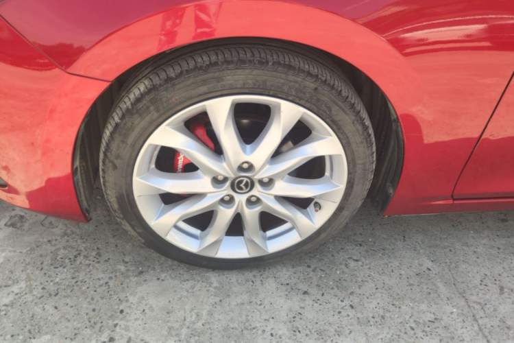 Used Mazda 3 Axela 2016 Sedan 2.0L Automatic Sport Model Left Front Wheel Hub