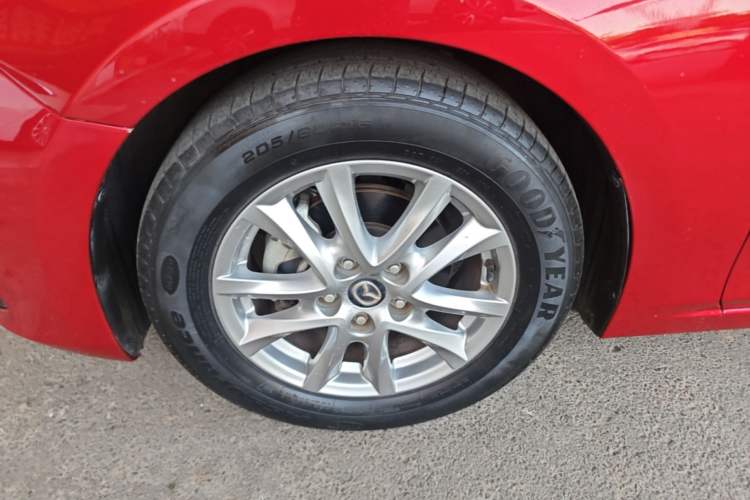 Used Mazda 3 Axela 2016 Sedan 1.5L Manual Comfort Model Left Front Wheel Hub