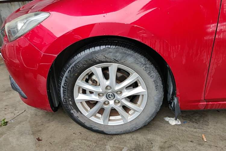 Used Mazda 3 Axela 2016 Sedan 1.5L Automatic Comfort Model Left Front Wheel Hub
