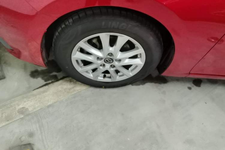 Used Mazda 3 Axela 2016 Sedan 1.5L Automatic Luxury Model Left Front Wheel Hub