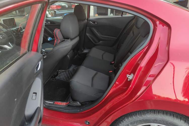 Used Mazda 3 Axela 2016 Sedan 1.5L Automatic Comfort Model Left Rear Seat