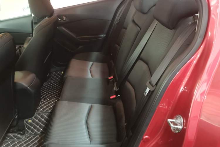Used Mazda 3 Axela 2016 Sedan 1.5L Automatic Comfort Model Left Rear Seat