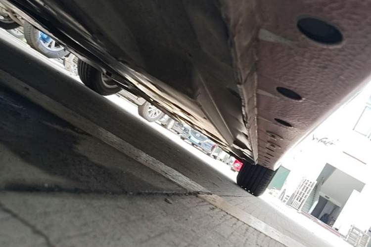 Used Mazda 3 Axela 2016 Sedan 1.5L Automatic Comfort Model Left Side Sill