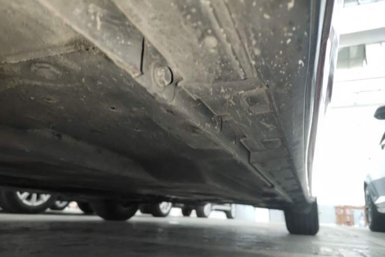 Used Mazda 3 Axela 2016 Sedan 1.5L Automatic Comfort Model Left Side Sill