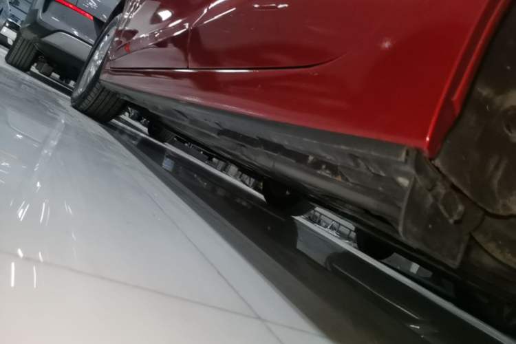 Used Mazda 3 Axela 2016 Sedan 1.5L Automatic Comfort Model Left Side Sill