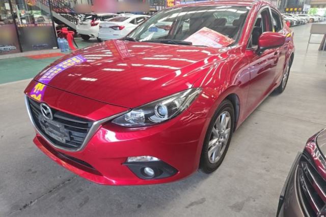 Używany Mazda 3 Axela 2016 Sedan 1.5L Automatic Comfort Model