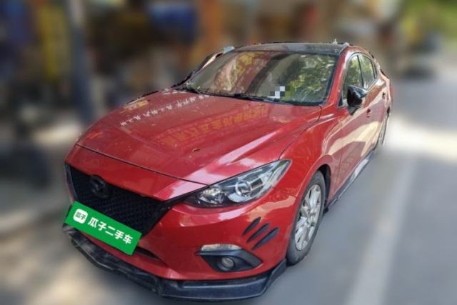 Mazda 3 Axela 2016 Sedan 1.5L Automatic Comfort Model с пробегом