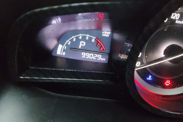 Used Mazda 3 Axela 2016 Sedan 1.5L Automatic Comfort Model Odometer Close Up