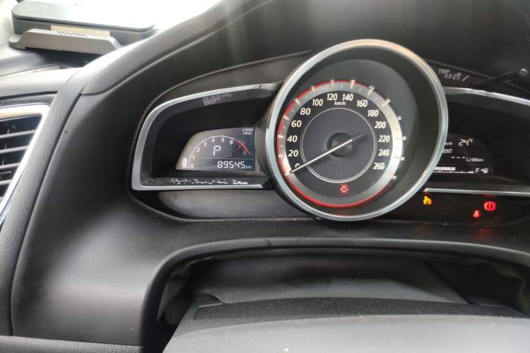Used Mazda 3 Axela 2016 Sedan 1.5L Automatic Comfort Model Odometer Close Up