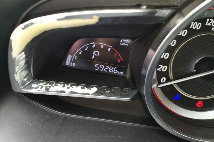 Used Mazda 3 Axela 2016 Sedan 1.5L Automatic Luxury Model Odometer Close Up