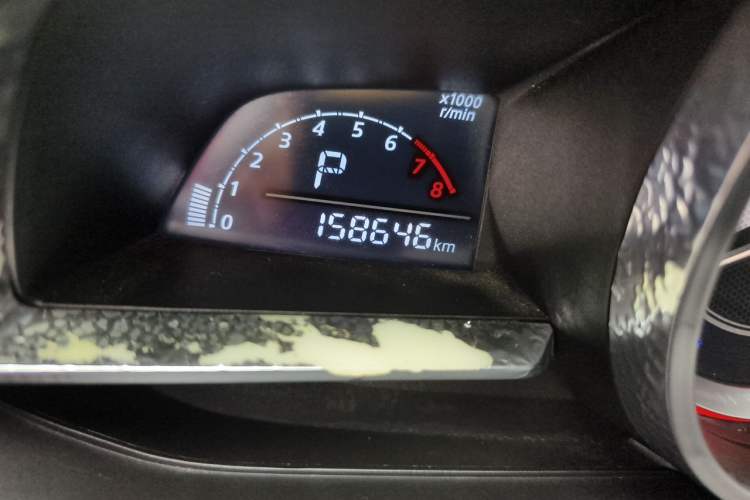 Used Mazda 3 Axela 2016 Sedan 2.0L Automatic Sport Model Odometer Close Up