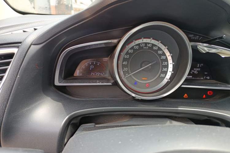 Used Mazda 3 Axela 2016 Sedan 2.0L Automatic Sport Model Odometer Close Up
