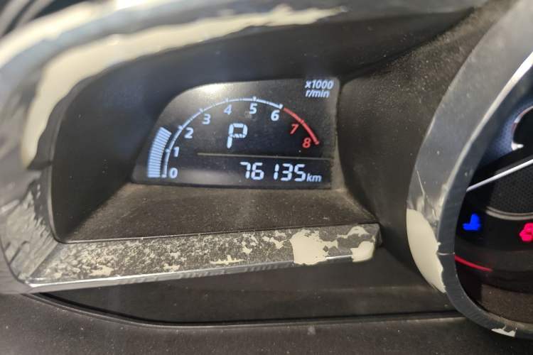 Used Mazda 3 Axela 2016 Sedan 1.5L Automatic Comfort Model Odometer Close Up