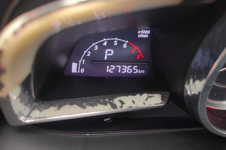 Used Mazda 3 Axela 2016 Sedan 1.5L Automatic Luxury Model Odometer Close Up