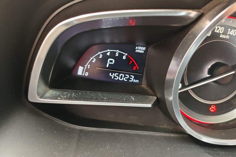 Used Mazda 3 Axela 2016 Sedan 1.5L Automatic Luxury Model Odometer Close Up