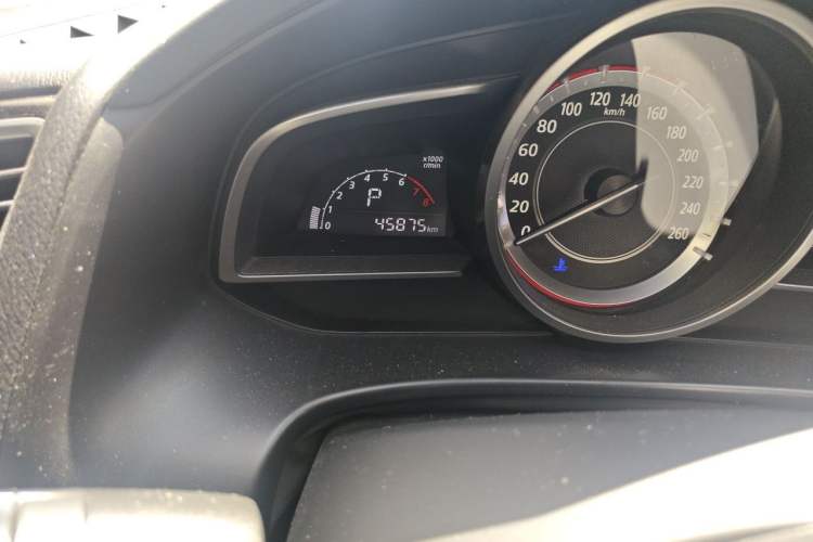 Used Mazda 3 Axela 2016 Sedan 1.5L Automatic Comfort Model Odometer Close Up