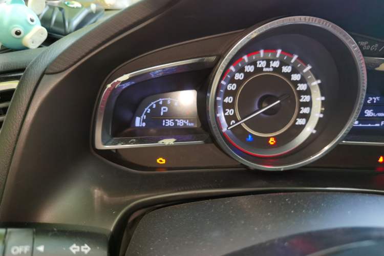 Used Mazda 3 Axela 2016 Sedan 1.5L Automatic Comfort Model Odometer Close Up