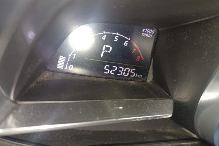 Used Mazda 3 Axela 2016 Sedan 1.5L Automatic Comfort Model Odometer Close Up