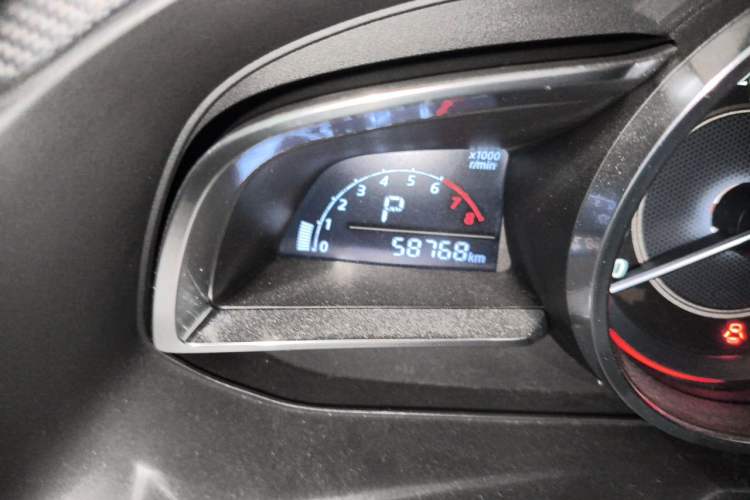 Used Mazda 3 Axela 2016 Sedan 1.5L Automatic Comfort Model Odometer Close Up