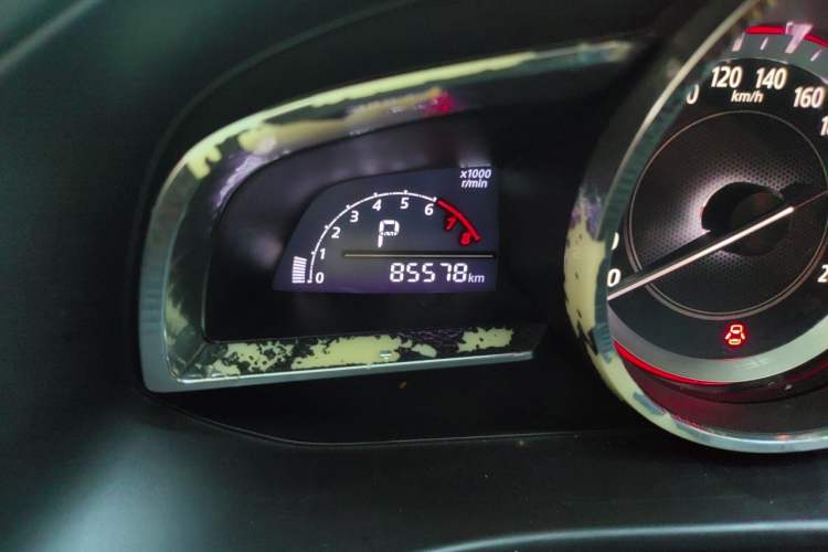 Used Mazda 3 Axela 2016 Sedan 1.5L Automatic Comfort Model Odometer Close Up