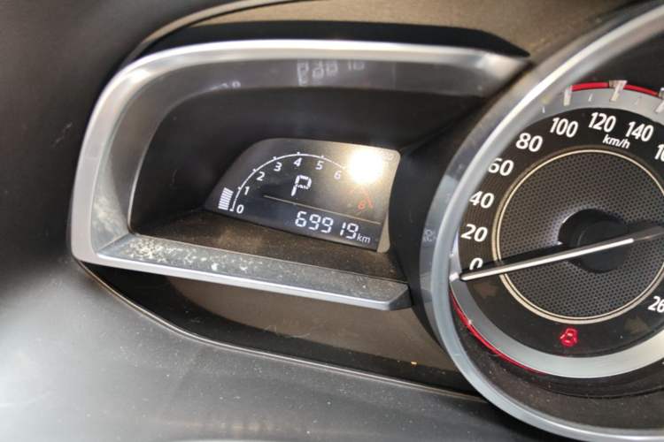 Used Mazda 3 Axela 2016 Sedan 1.5L Automatic Comfort Model Odometer Close Up