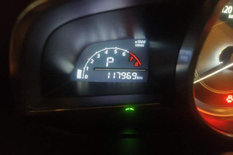 Used Mazda 3 Axela 2016 Sedan 2.0L Automatic Sport Model Odometer Close Up
