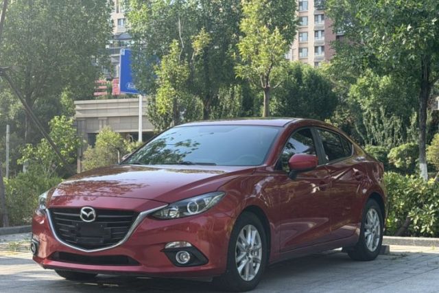 Used Mazda 3 Axela 2016 Sedan 1.5L Automatic Prestige Model