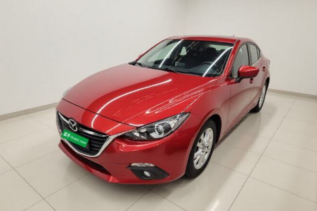 Używany Mazda 3 Axela 2016 Sedan 1.5L Automatic Luxury Model
