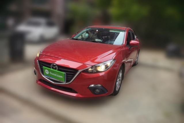 Używany Mazda 3 Axela 2016 Sedan 1.5L Automatic Luxury Model