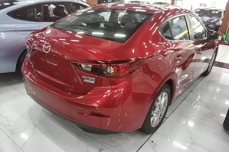 Used Mazda 3 Axela 2016 Sedan 1.5L Automatic Luxury Model Rear Right 45 Deg