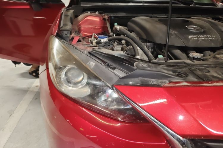 Used Mazda 3 Axela 2016 Sedan 1.5L Manual Luxury Model Right Front Headlight