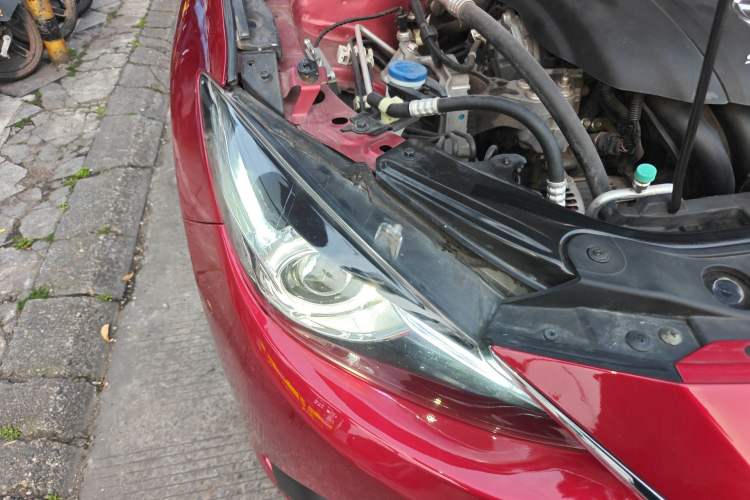 Used Mazda 3 Axela 2016 Sedan 1.5L Automatic Luxury Model Right Front Headlight