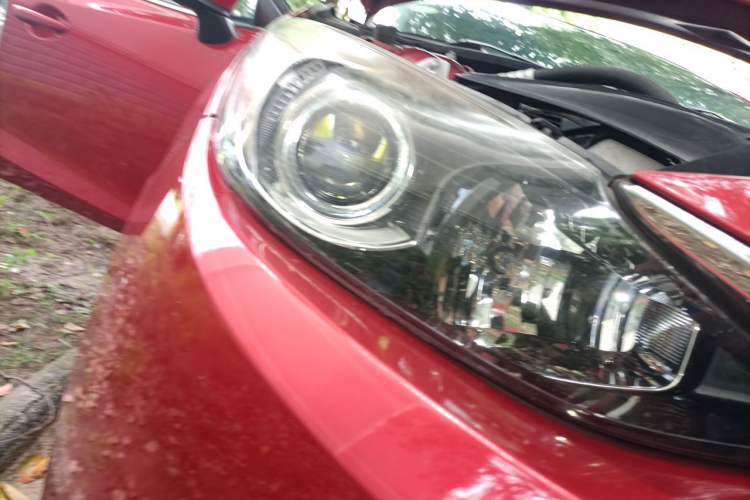Used Mazda 3 Axela 2016 Sedan 1.5L Automatic Luxury Model Right Front Headlight