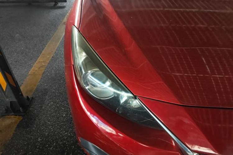 Used Mazda 3 Axela 2016 Sedan 1.5L Automatic Luxury Model Right Front Headlight