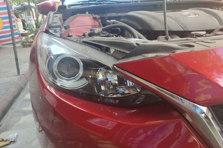 Used Mazda 3 Axela 2016 Sedan 1.5L Automatic Luxury Model Right Front Headlight