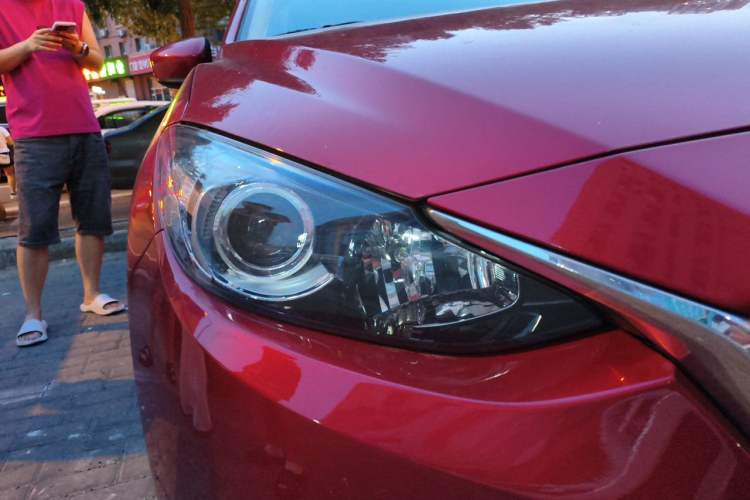 Used Mazda 3 Axela 2016 Sedan 1.5L Automatic Comfort Model Right Front Headlight