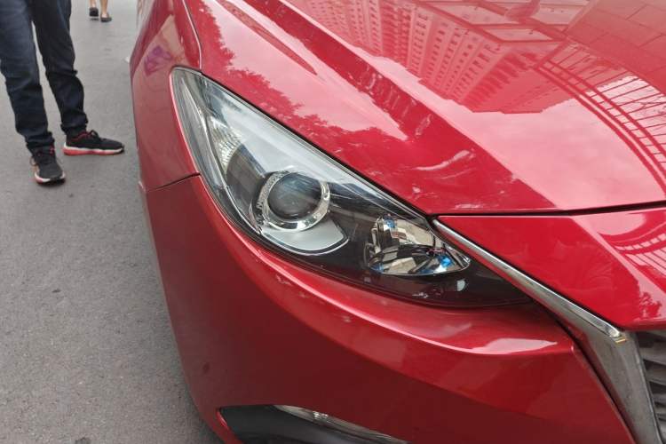 Used Mazda 3 Axela 2016 Sedan 1.5L Automatic Luxury Model Right Front Headlight