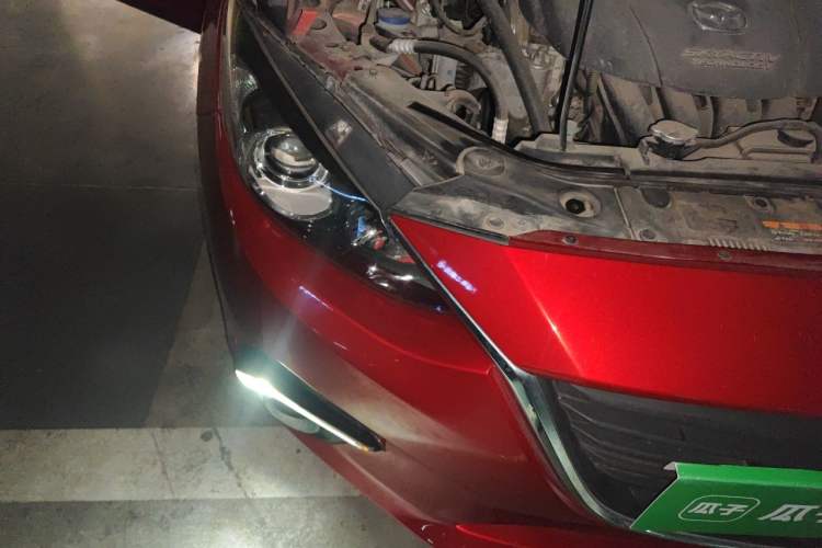 Used Mazda 3 Axela 2016 Sedan 1.5L Automatic Luxury Model Right Front Headlight